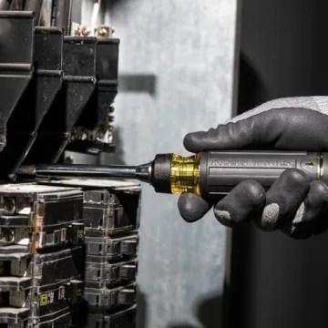 Klein Tools Multi-bit Ratcheting Screwdriver, 15-in-1