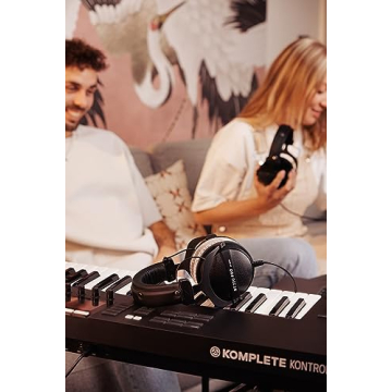 Beyerdynamic DT 770 PRO 80 Ohm - Headphones for Audio Excellence