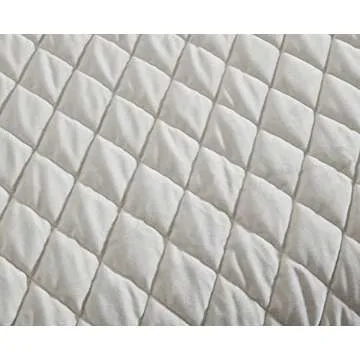 Vera Wang - Queen Quilt Set, Luxurious Velvet Bedding with Matching Shams, Lightweight Home Decor (Diamond Velvet Natural Ivory, Queen)