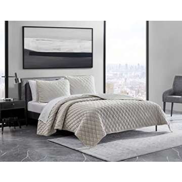 Vera Wang - Queen Quilt Set, Luxurious Velvet Bedding with Matching Shams, Lightweight Home Decor (Diamond Velvet Natural Ivory, Queen)