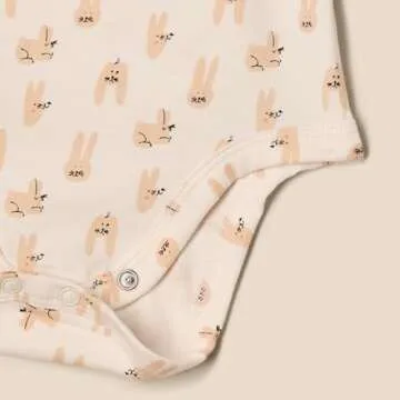 Amazon Essentials x Sofia Grainge Unisex Babies' Long Sleeve Crew Neck Bodysuit, Pack of 3, Ivory/Lamb Faces/Rabbits, 18 Months