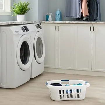 Rubbermaid XL Hip-Hugger Laundry Basket Durable Lightweight