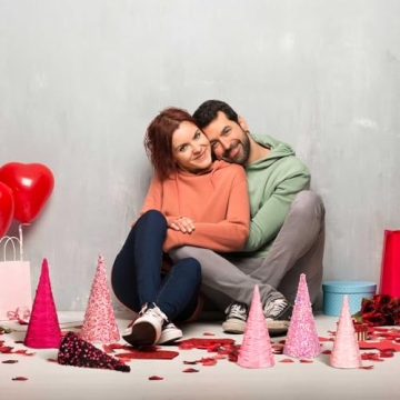 Kigley 6 Pcs Pink Valentine Tree Cone Decor for Celebrations