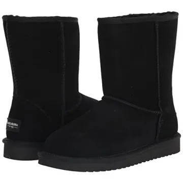 Koolaburra by UGG Women's Koola Short Boot in Black