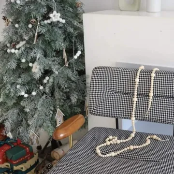 Elegant Christmas Wood Bead Garland for Festive Decor