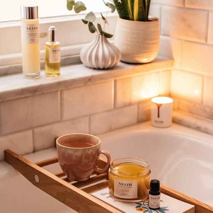 NEOM Sleep Candle Lavender Jasmine Intensive Treatment