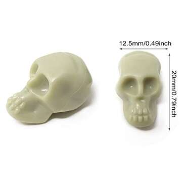 Honbay 50PCS Mini Plastic Skull Heads Decorations Realistic Skeleton Skulls Terrifying Skeleton Ornament for Party Decoration Favors Halloween Trick Toy Accessories