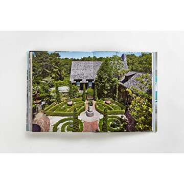 Out East: Houses and Gardens of the Hamptons