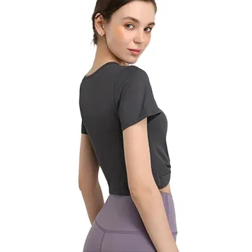 Stylish Women Gym Crop Top Sports Tee for Active Lifestyle