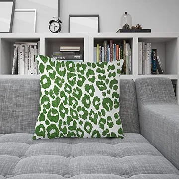 Vinisong Decorative Green Leopard Throw Pillow Cover | Canvas Soft Soild Pillow Case Cushion Case for Sofa Bedroom Car Yard 18 x 18 Inch (45 x 45 cm)