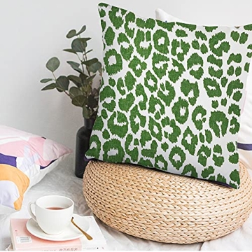 Vinisong Decorative Green Leopard Throw Pillow Cover | Canvas Soft Soild Pillow Case Cushion Case for Sofa Bedroom Car Yard 18 x 18 Inch (45 x 45 cm)