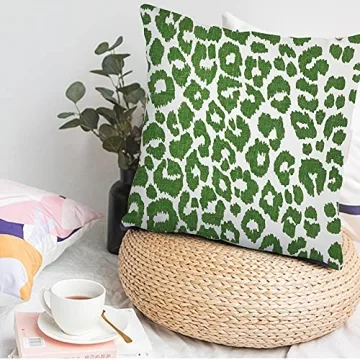 Vinisong Decorative Green Leopard Throw Pillow Cover | Canvas Soft Soild Pillow Case Cushion Case for Sofa Bedroom Car Yard 18 x 18 Inch (45 x 45 cm)