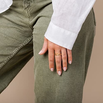 Elegant PAVOI Open Twist Eternity Band for Daily Wear