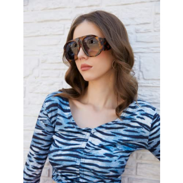 Trendy FEISEDY Retro Aviator Sunglasses for All