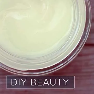 naissance Refined African Raw White Shea Butter 32oz (2 lbs) - Pure & Natural, Premium Grade A, Non GMO, Vegan, Unscented - Moisturizing for Hair and Skin