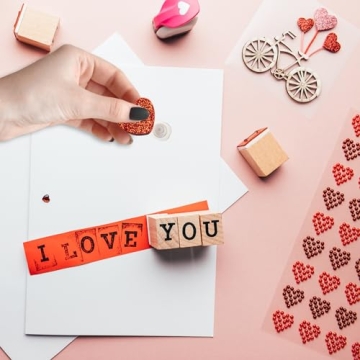 Hampton Art Action Wobbles Mini - Fun for Card Making!