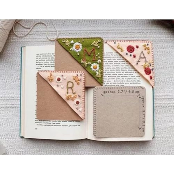 Personalized Hand Embroidered Corner Bookmark, 26 Letters Hand Stitched Felt Corner Letter Bookmark, Cute Flower Embroidery Bookmarks for Book Reading Lovers Meaningful Gift (Fall，S）