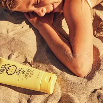 Sun Bum Kids SPF 50 Clear Sunscreen Lotion, Wet or Dry Application, Hawaii 104 Act Compliant (Octinoxate & Oxybenzone Free) Broad Spectrum UVA/UVB Sunscreen, 6 oz (Pack of 2)