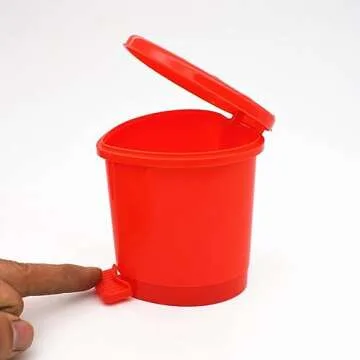 PRETYZOOM Strawberry Desktop Trash Can for Small Spaces