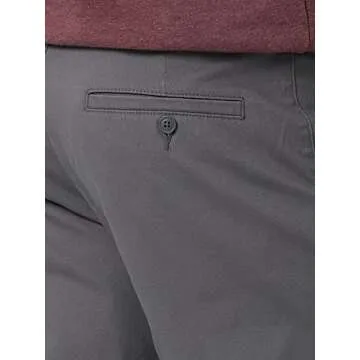 Lee Men's Extreme Motion Pants - Comfort Meets Style