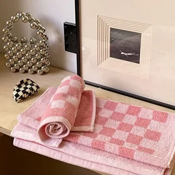 Checkered Hand Towels Set for Bathroom Style and Comfort
