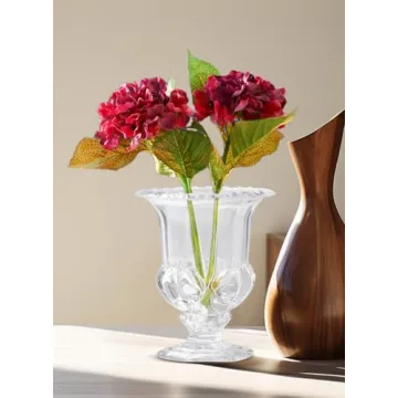 Elegant Large Glass Urn for Weddings and Events Centerpieces