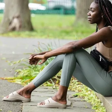 OOFOS OOahh Recovery Slide - Comfort for Every Step