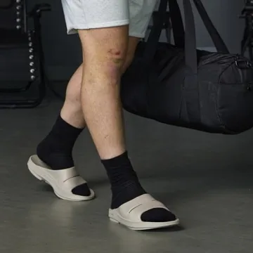 OOFOS OOahh Recovery Slide - Comfort for Every Step