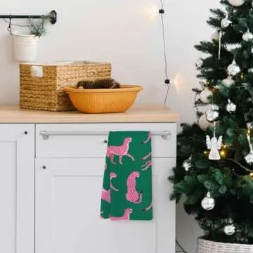 Yorhifa Retro Hot Pink Kitchen Towels, Preppy Leopard Cheetah Hand Towel Tea Towels for Dorm College Decor, Eclectic Kitchen Decor, Cheetah Decor, Trendy Preppy Bathroom Decor for Bathroom, 16x24inch