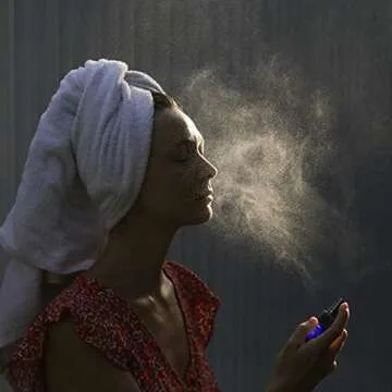 Wedama Spray Bottle, 4 oz Fine Mist Glass Spray Bottles, Little Refillable Liquid Containers for Watering Flowers Cleaning(16 Pack, Blue)