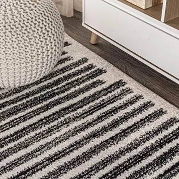 Stylish Pet-Friendly Area Rug - JONATHAN Y Khalil