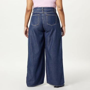 Stylish Wide-Leg Denim for Comfort and Versatility