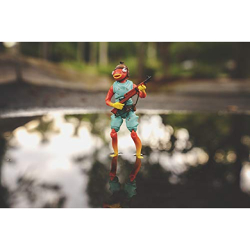 FORTNITE Legendary Series, 1 Figure Pack - 6 Inch Fishstick Collectible Action Figure - Includes Harvesting Tool, 3 Weapons, 1 Back Bling, 3 Interchangeable Faces - Collect Them All