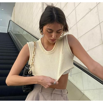 Stylish Women’s Ribbed Knit Crop Top for Spring/Summer