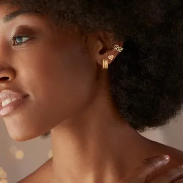 MYEARS Ribbed Gold Chunky Huggie Earrings for Everyday Wear