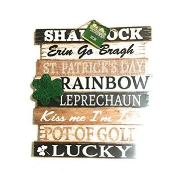 St Patrick's Day Shamrock Hanging Wall Plaque - Lucky, Kiss Me I'm Irish, Erin Go Bragh, Pot of Gold