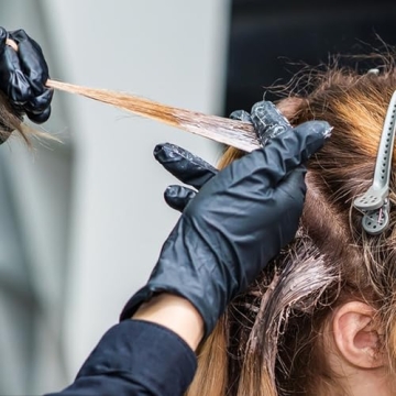 PEIPU Medium Vinyl Disposable Gloves, 100 Pack