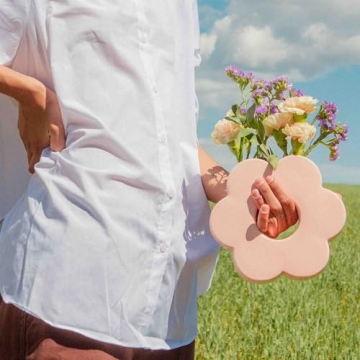 DOIY Daisy Decorative Vase in Pink for Elegant Home Decor