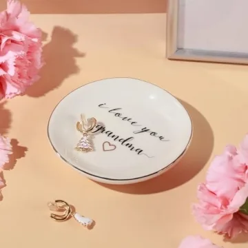 Elegant Gifts for Grandma - Heartfelt Ring Dish for Special Occasions