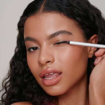 Wunder2 Waterproof Eyeliner Pencil for Long-Lasting Eye Looks