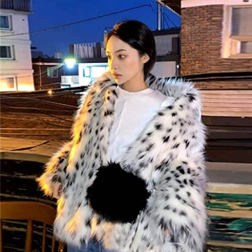 MIYYO Y2K Women's Short Faux Fur Coat for Chic Winter Style