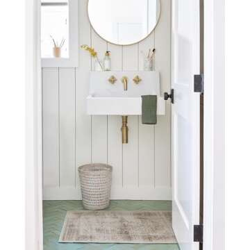 RUGGABLE Sarrah Washable Rug - Perfect Vintage Area Rug for Living Room Bedroom Kitchen - Pet & Child Friendly - Stain & Water Resistant - Hazel 2'x3' (Standard Pad)