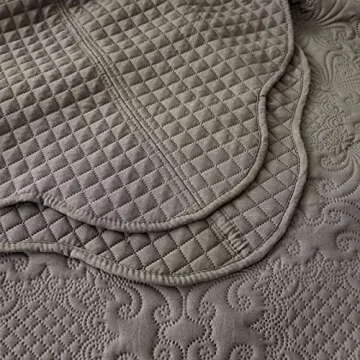 RUIZIXIN Oversized King Coverlet Set California Size Bedspread Soft Quilt Lightweight Bedcover Microfiber Comforter Set Bed Set for All Seasons 3Pieces Set(1 Coverlet, 2 Pillow Shams)