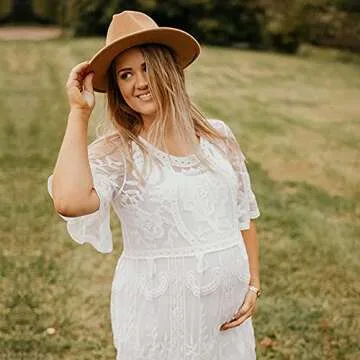 Elegant Lace Maternity Gown for Beautiful Photography Moments