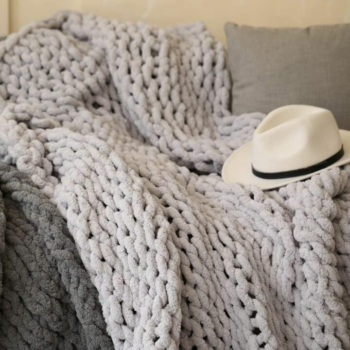 Chunky Knit Chenille Blanket - Cozy Home Decor