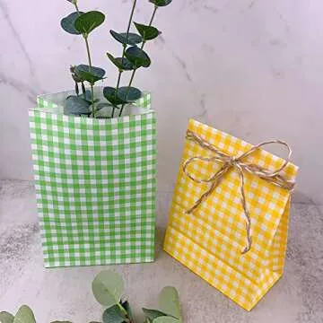 25pcs Colorful Paper Party Favor Bags - Perfect for Celebrations