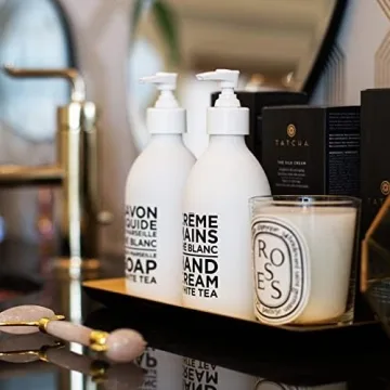 Luxurious Compagnie de Provence Liquid Soap - 10 Fl Oz