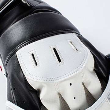 Aoneky Curved Punching Mitts for Boxing and MMA Training