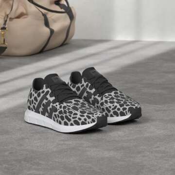 Adidas Swift Run W 7 - Stylish Comfort in White and Black