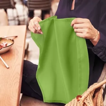 Apple Green Cloth Napkins - 24 Pack for Stylish Events